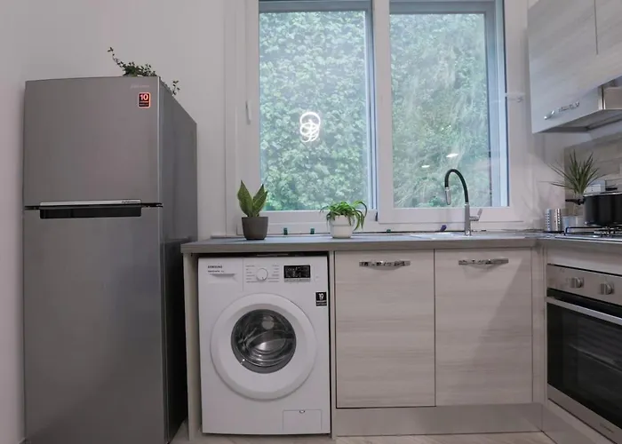 A 15' Dal Centro In Posizione Panoramica *