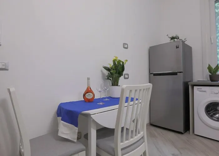 Apartment A 15' Dal Centro In Posizione Panoramica Genua